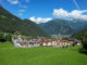 In Finkenberg im Zillertal zweigt es ab zum Zemmgrund, einem Teil des Naturparks Zillertaler Alpen. // Foto: alpintreff.de - Christian Schön