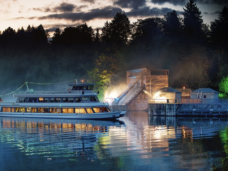 Eine ganz besondere Stimmung erlebst Du auf der MS Füssen während der Musicalfahrt. // Foto: Peter Samer