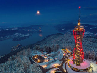 Am Pyramidenkogel am Wörthersee findet ebenfalls ein Adventmarkt statt. // Foto: Kärnten Werbung, Gert Steinthaler