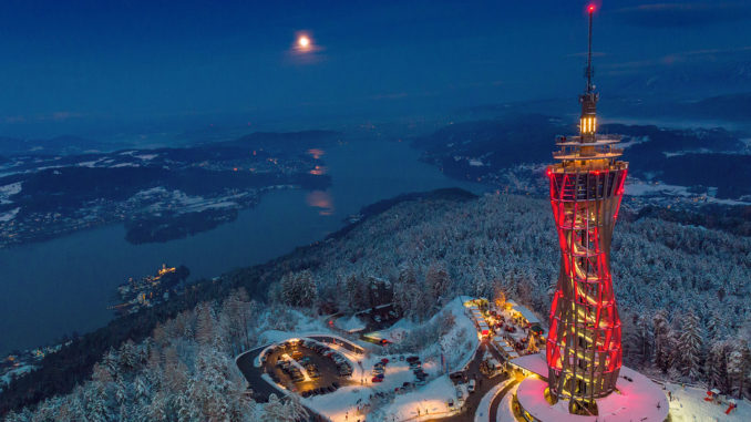 Am Pyramidenkogel am Wörthersee findet ebenfalls ein Adventmarkt statt. // Foto: Kärnten Werbung, Gert Steinthaler