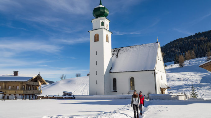 Rund um das Kleinod Thierbach entdecken Winterwanderer die Ruhe der Bergwelt. // Foto: Wildschönau Tourismus, Dabernig