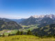 Aussicht ins Pillerseetal vom Jakobskreuz in St. Ulrich. // Foto: alpintreff.de, Silke Schön