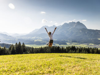 Pure Urlaubsfreude: In St. Johann in Tirol wird das Glück großgeschrieben. // Foto: Mirja Geh