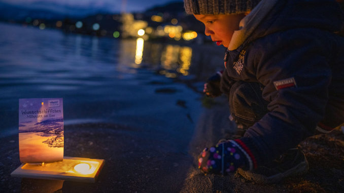 Millstätter See: Wunsch-Schiffchen auf Reisen schicken. // Foto: Gert Perauer, MBN Tourismus