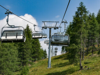 Die alte 4er Gipfelbahn auf der Gerlitzen Alpe ist bereits demontiert. Bild: Christian Schön / Alpintreff.de