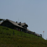 Die Steinwenderhütte kannst Du mit einem Fußmarsch vom der Alpe aus gut erreichen.