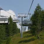 Der 4-er Sessellift ermöglicht eine angenehme Fahrt.